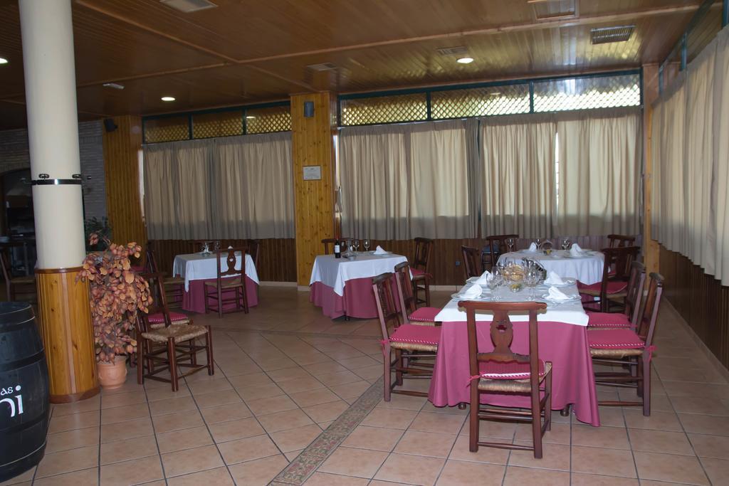 Hotel Puerta De Monfrague Malpartida De Plasencia Esterno foto